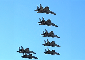 F-15×7機による大編隊飛行