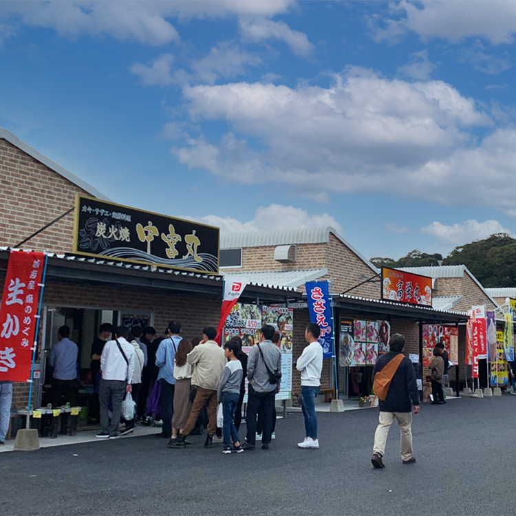 福岡の見どころ：期間限定！新鮮なカキをほおばる