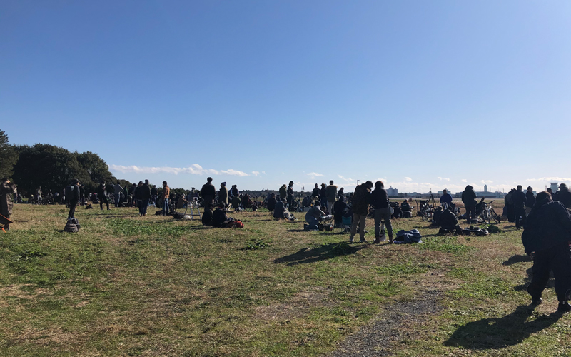 航空ファンが集まる北門