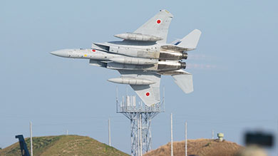 F-15による低空ローパス